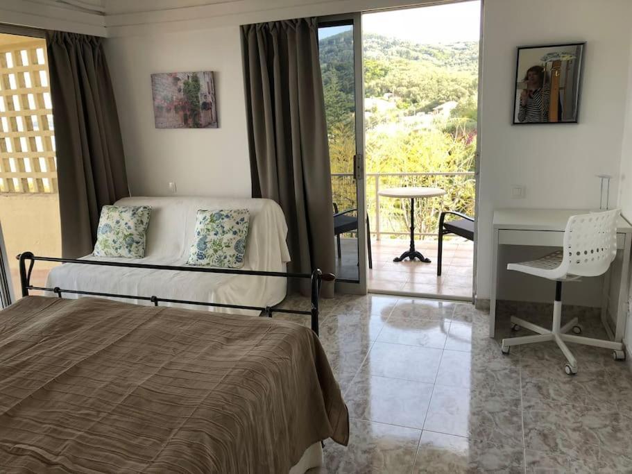 Sea View Apartment With Swimning Pool Μεσογγή Εξωτερικό φωτογραφία