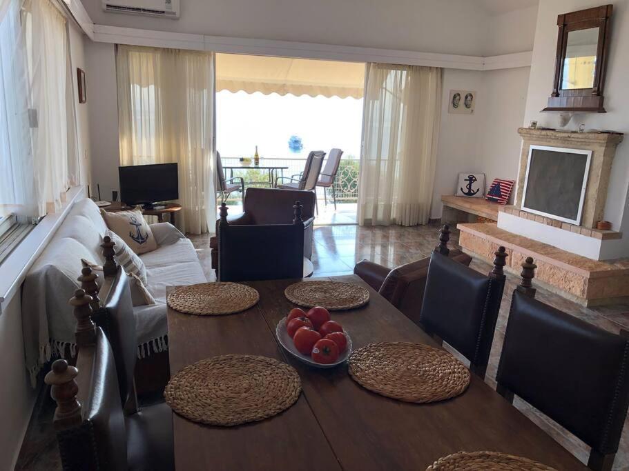 Sea View Apartment With Swimning Pool Μεσογγή Εξωτερικό φωτογραφία