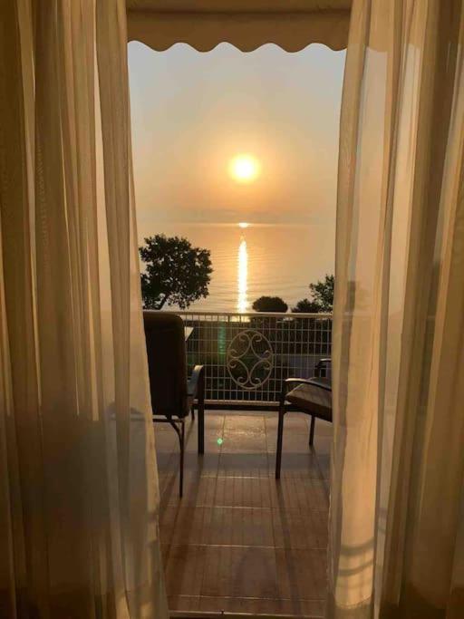 Sea View Apartment With Swimning Pool Μεσογγή Εξωτερικό φωτογραφία