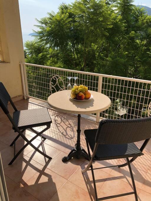 Sea View Apartment With Swimning Pool Μεσογγή Εξωτερικό φωτογραφία