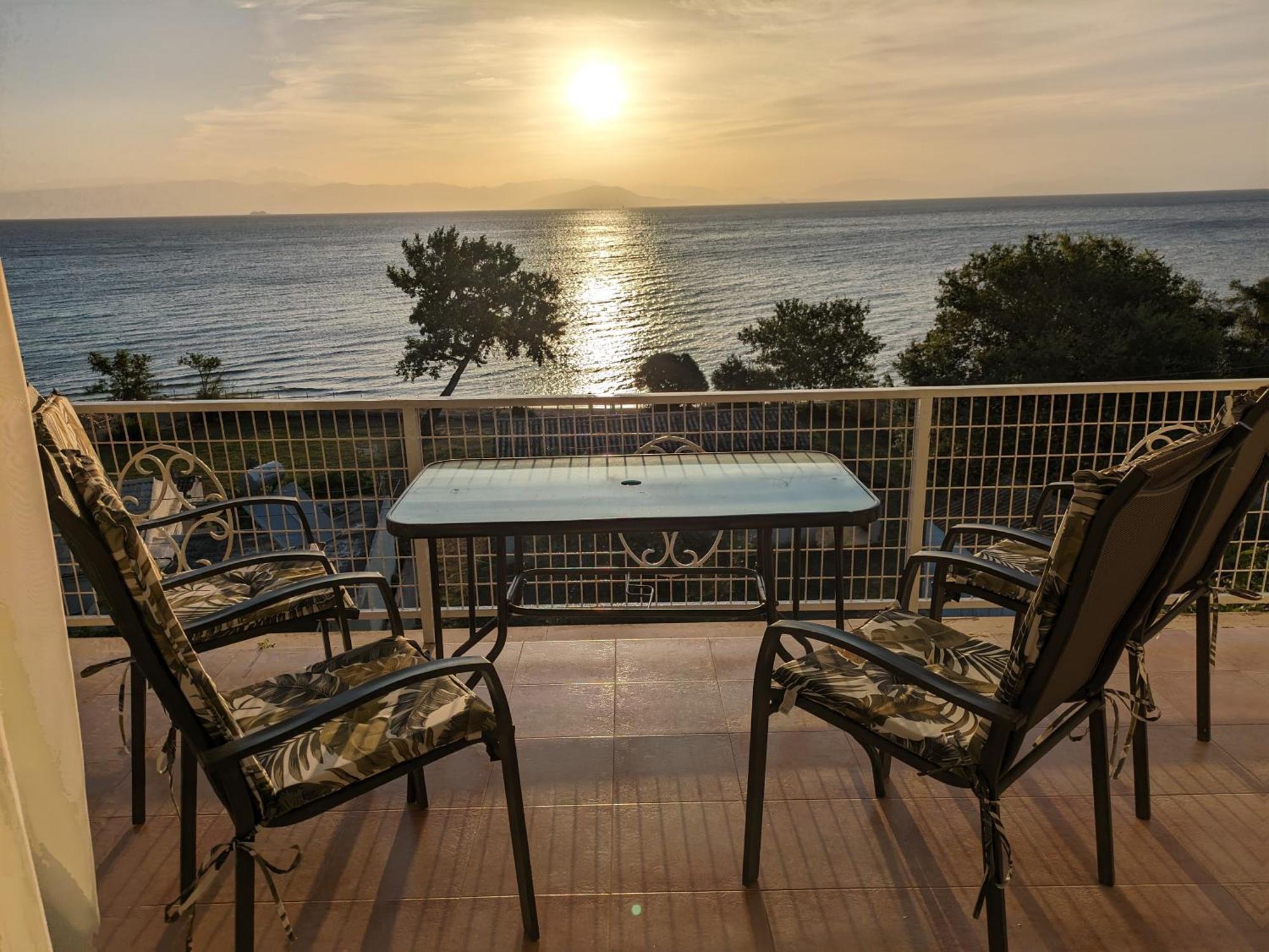Sea View Apartment With Swimning Pool Μεσογγή Εξωτερικό φωτογραφία